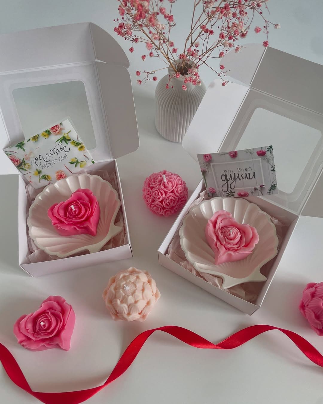 Свеча Роза-сердце с подставкой Ракушка